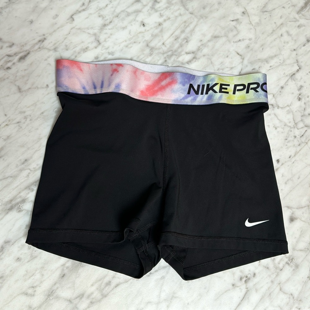 Nike shorts black/tie dye